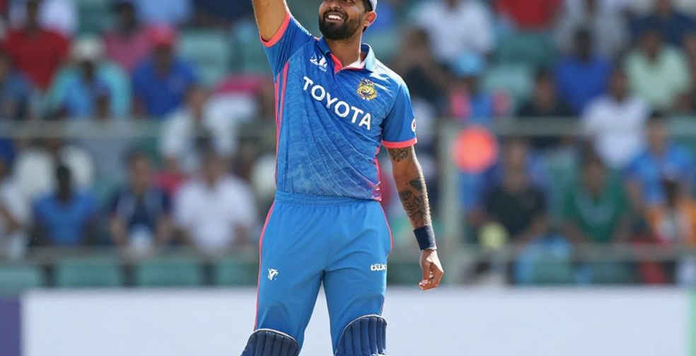 फरूकी की वापसी और ज़िम्बाब्वे के दो बदलाव: तीन लाइन की टीम-न्यूज़ से स्क्वॉड की गहराई कैसे पढ़ें